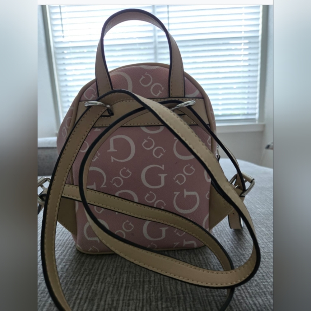 🎒Pre-Owned GUESS Pink Mini Backpack -Logo Print - Picture 2 of 8